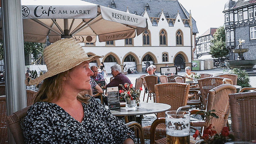 Just arrived in Goslar after a long day’s drive from Denmark. There’s nothing better than simply sitting down and soaking in the atmosphere. Here at Marktplatz Goslar.