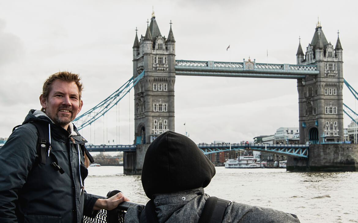 Peter og Sebastian ved Tower of Bridge