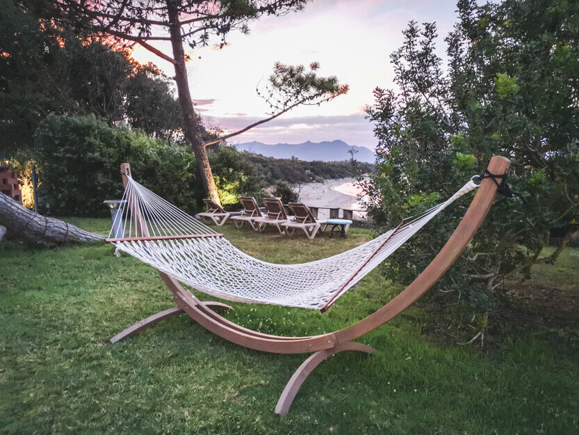 It’s all set for pure relaxation in Bagheera’s backyard.