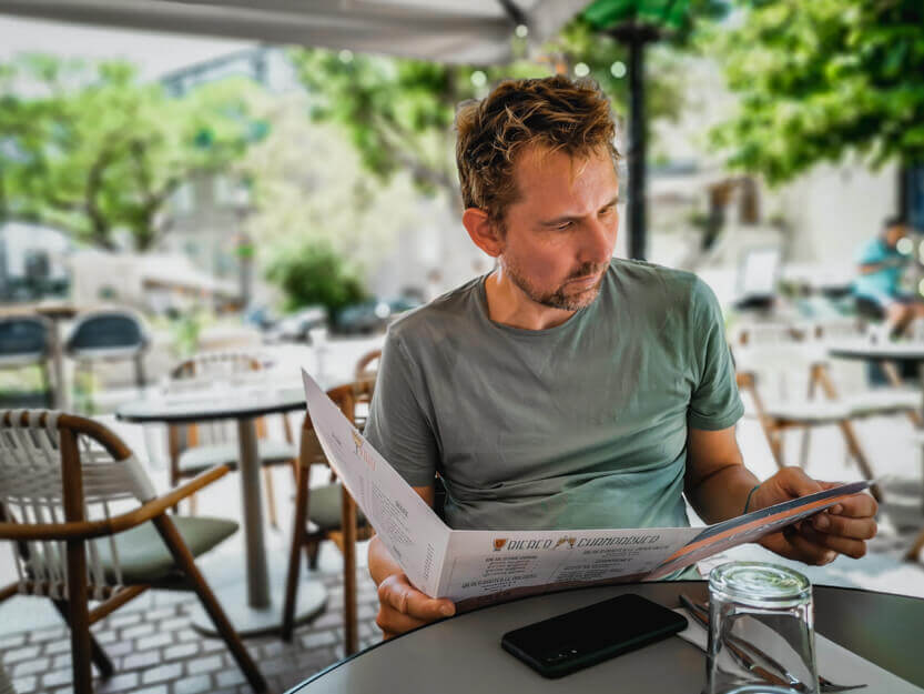 It’s always exciting to open a new menu and see what delicious dishes we can try. Here’s Peter at Restaurant La Marinuccia.