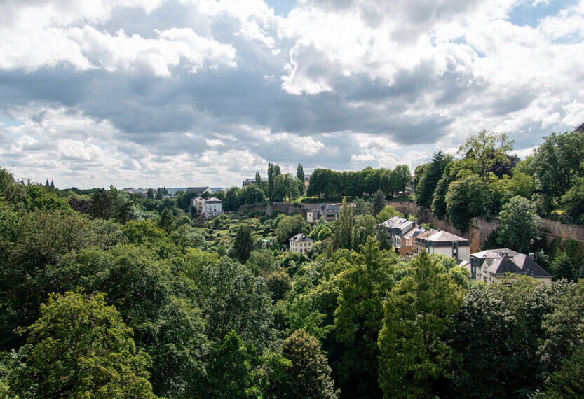 The view from Pont Adolphe over the park,