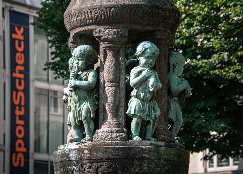 Figures in Bremen