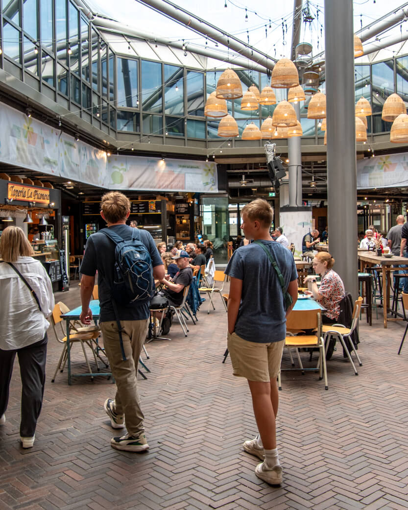 Lunch hunting at Markthalle Acht, Bremen